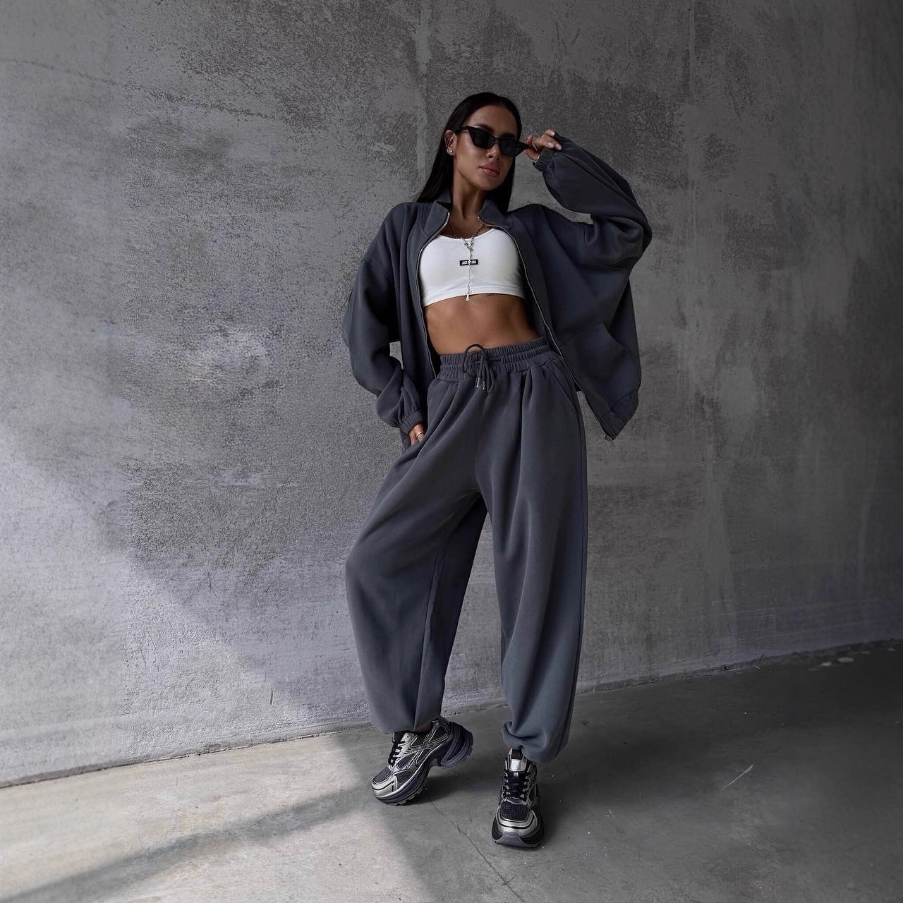 Women's Casual Fleece Tracksuit with Wide Cut Pants and Oversized Jacket Ivyshape