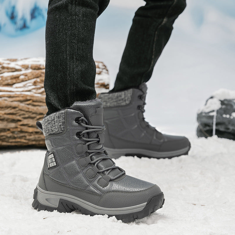 Women's winter hiking boots with insulating inner padding and non-slip sole Ivyshape