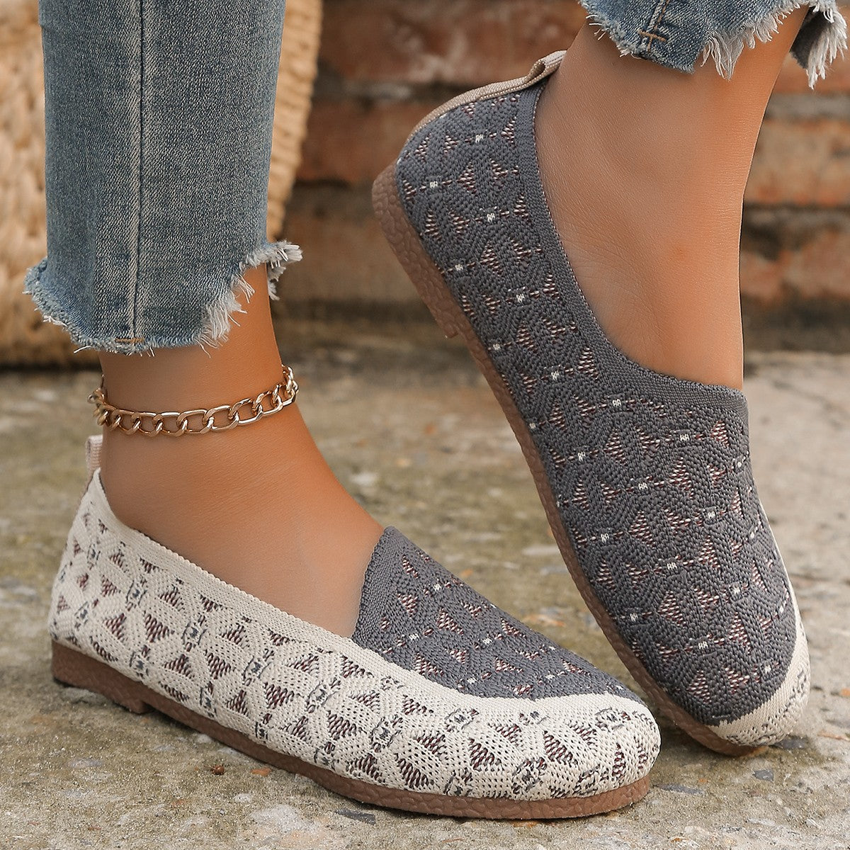 Women's Breathable Slip-On Shoes with Fashionable Knit Design Ivyshape