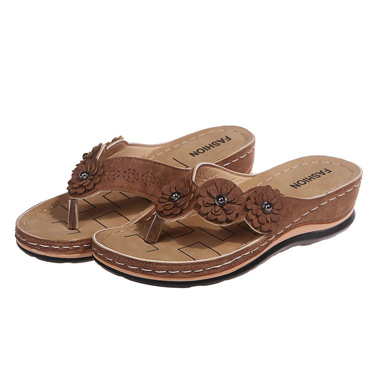 Ladies Elegant Thong Sandals with Fashionable Flower Applications and Ergonomic Footbed Ivyshape