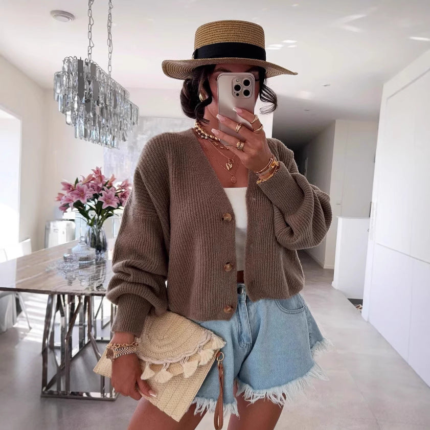 Women's cardigan with voluminous sleeves and high-quality wooden buttons Ivyshape