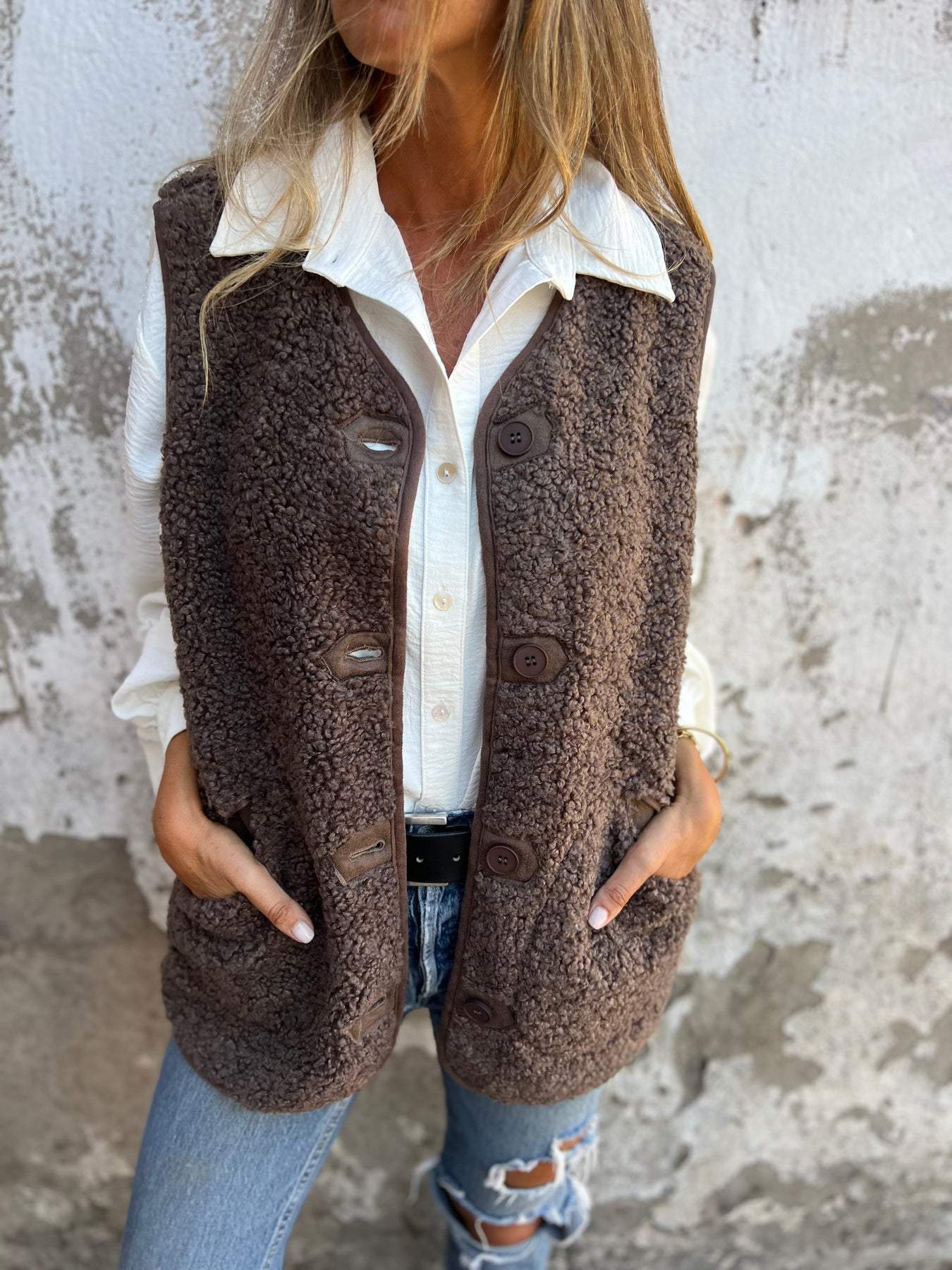 Ivyshape | Cozy Lamb Velvet Button Vest Jacket