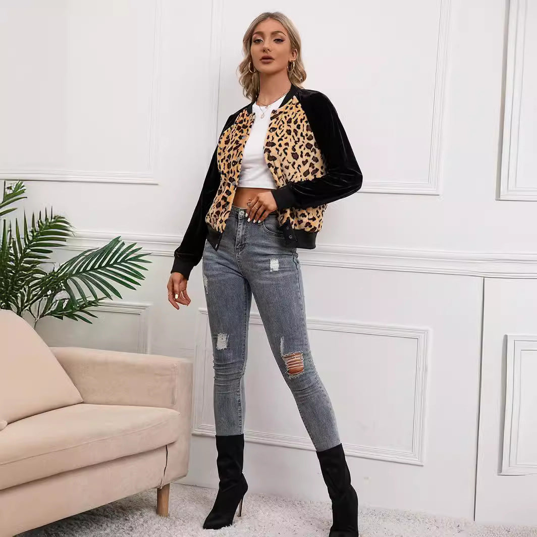 Ladies elegant bomber jacket with leopard pattern and velour trim Ivyshape