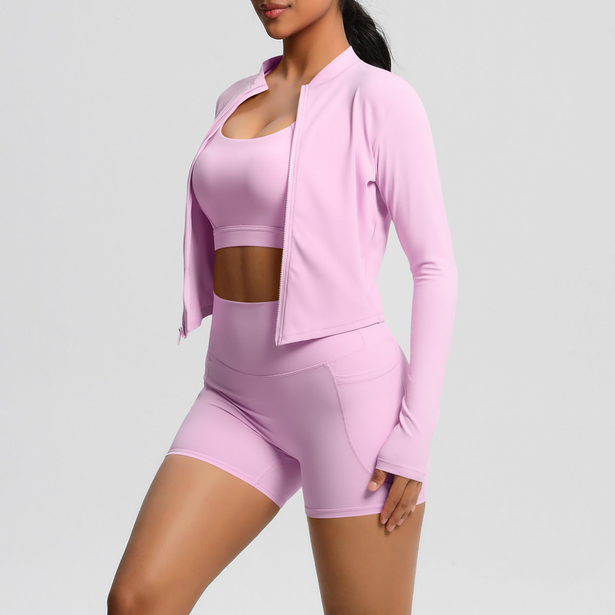 Women's sporty training set with fitted top and high-waisted shorts Ivyshape