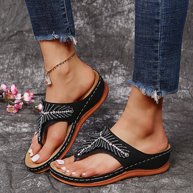 Women Elegant Thong Sandals with Sparkling Rhinestone Accents and Comfortable Footbed Ivyshape