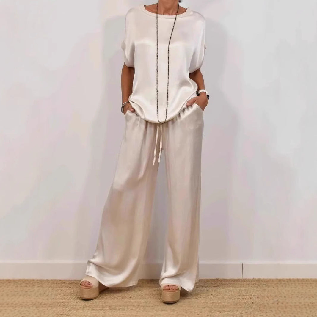 Ladies Elegant Satin Lounge Set with Loose Fit and Casual Top Ivyshape