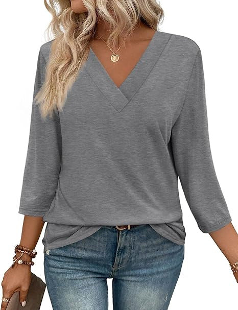 Women's V-neck top with half-length sleeves and side slits Ivyshape
