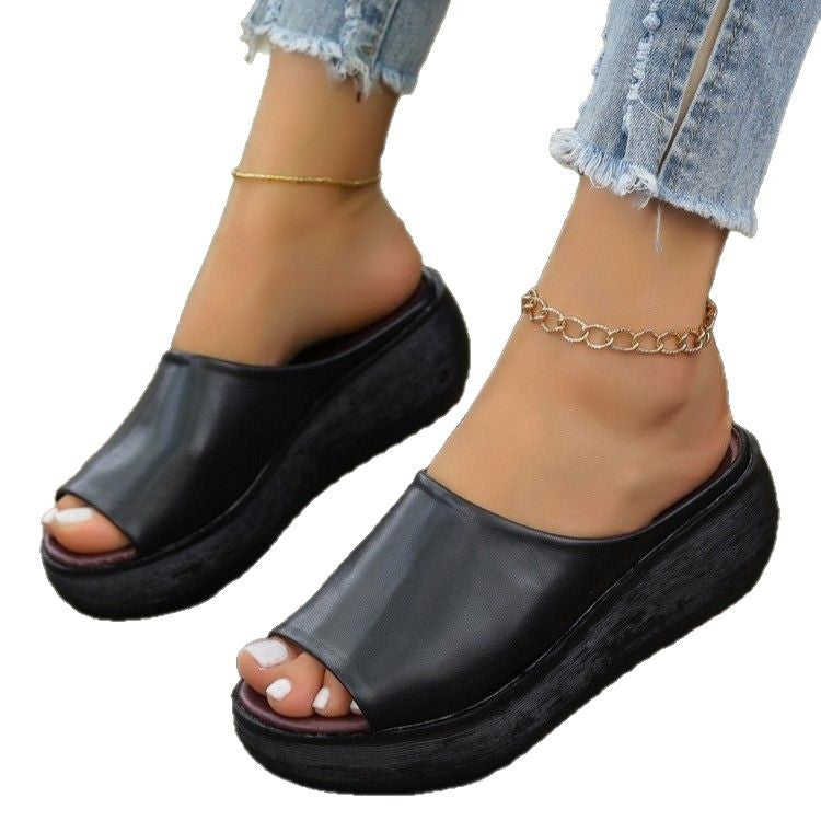 Ladies' platform slipper with smooth upper material and ergonomic footbed Ivyshape