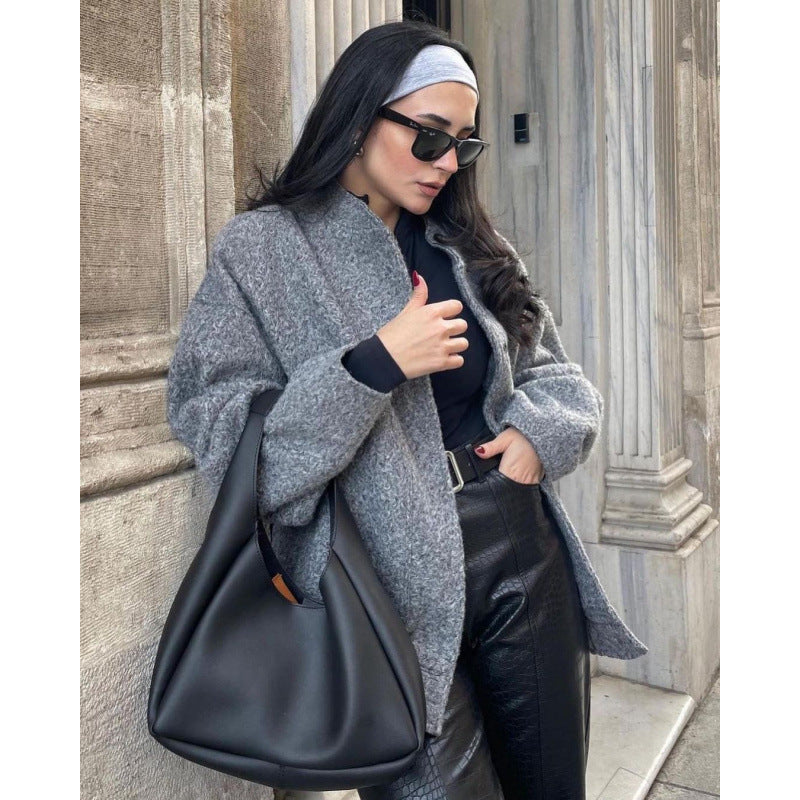 Women's Oversize Softshell Jacket with Large Collar and Practical Pockets Ivyshape