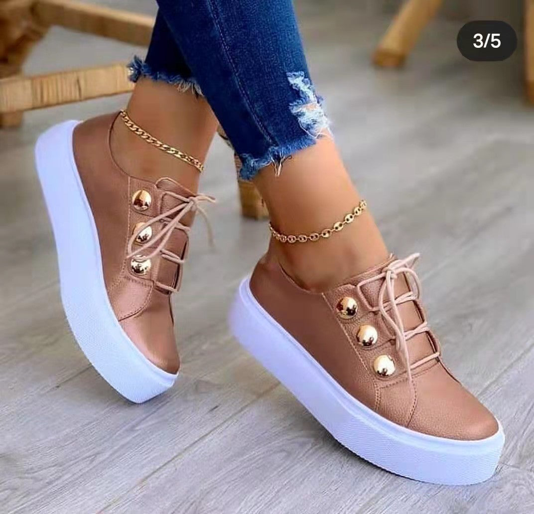 Women’s fashionable sneaker with high platform Ivyshape