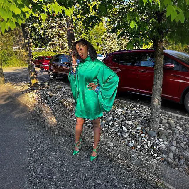 Ladies fashionable plus size mini dress with voluminous sleeves and elegant stand-up collar Ivyshape