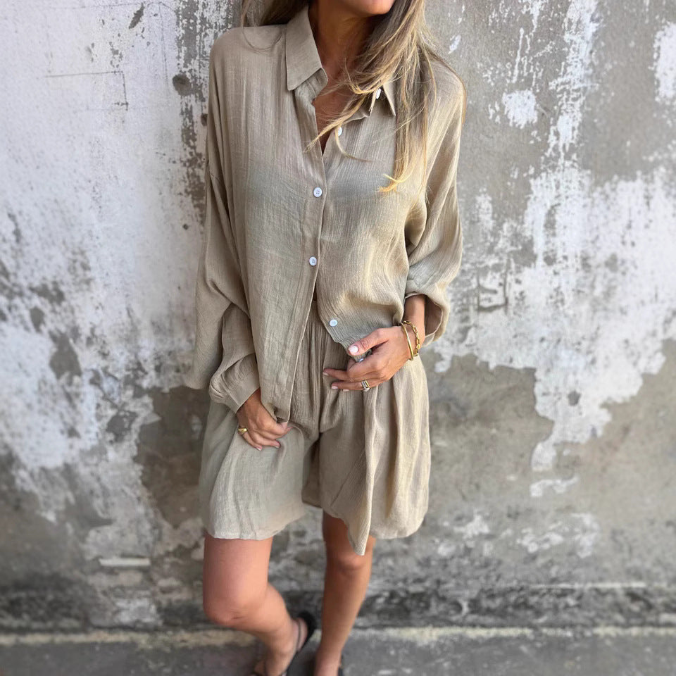 Ladies long-sleeved shirt blouse in oversized style with button placket Ivyshape