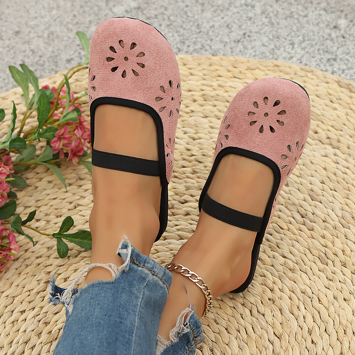 Women Slip-On Shoes with Airy Perforation Ivyshape