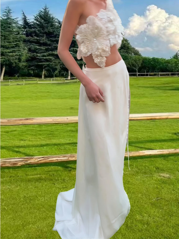 Women Elegant Wedding Dress with Floral Appliqué and Swinging Skirt Ivyshape