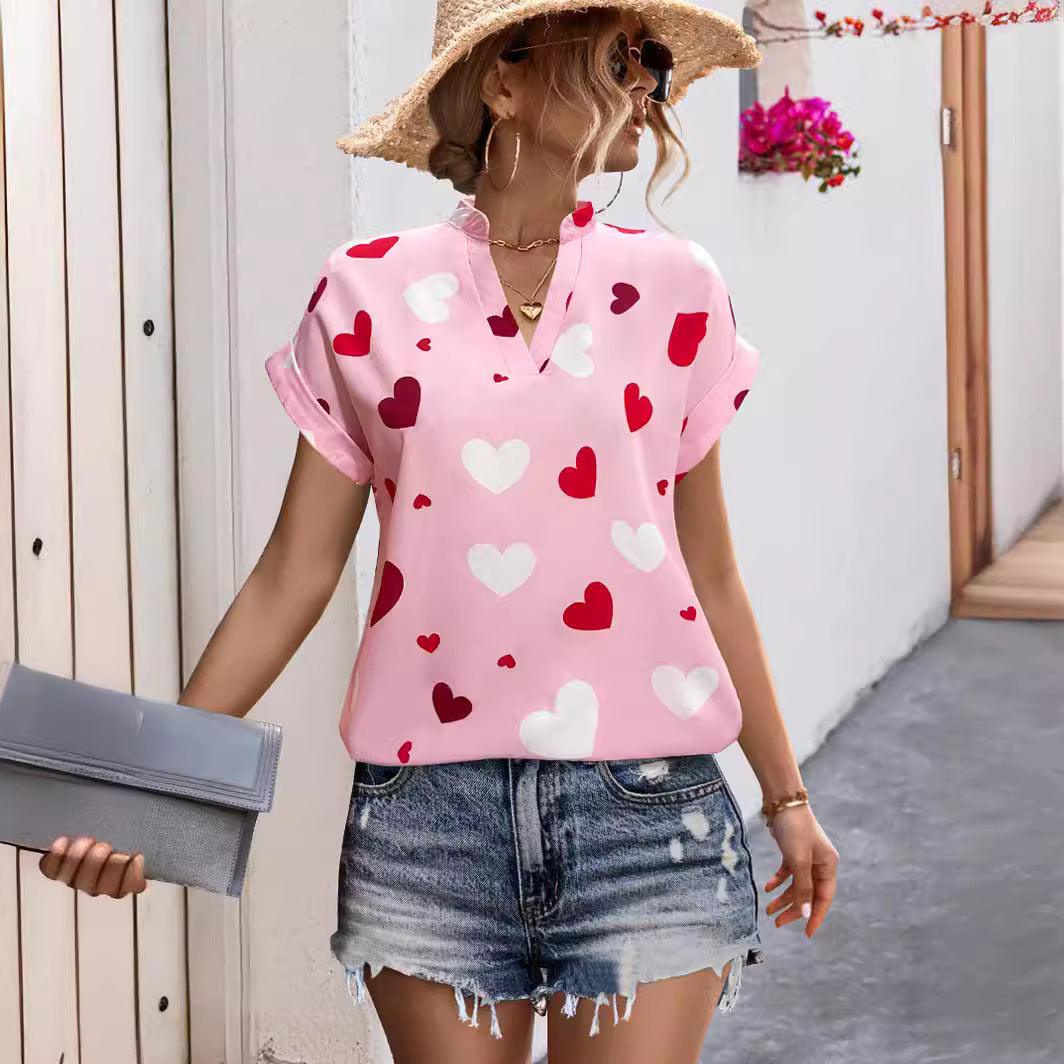Ladies airy blouse shirt with heart-shaped print and loose fit Ivyshape