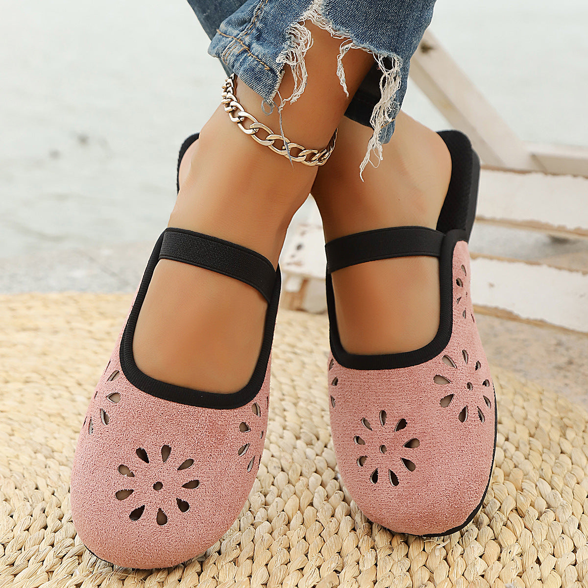 Women Slip-On Shoes with Airy Perforation Ivyshape