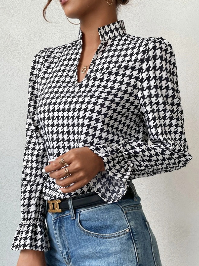 Ivyshape | V-Neck Long Sleeve Top In Houndstooth Pattern