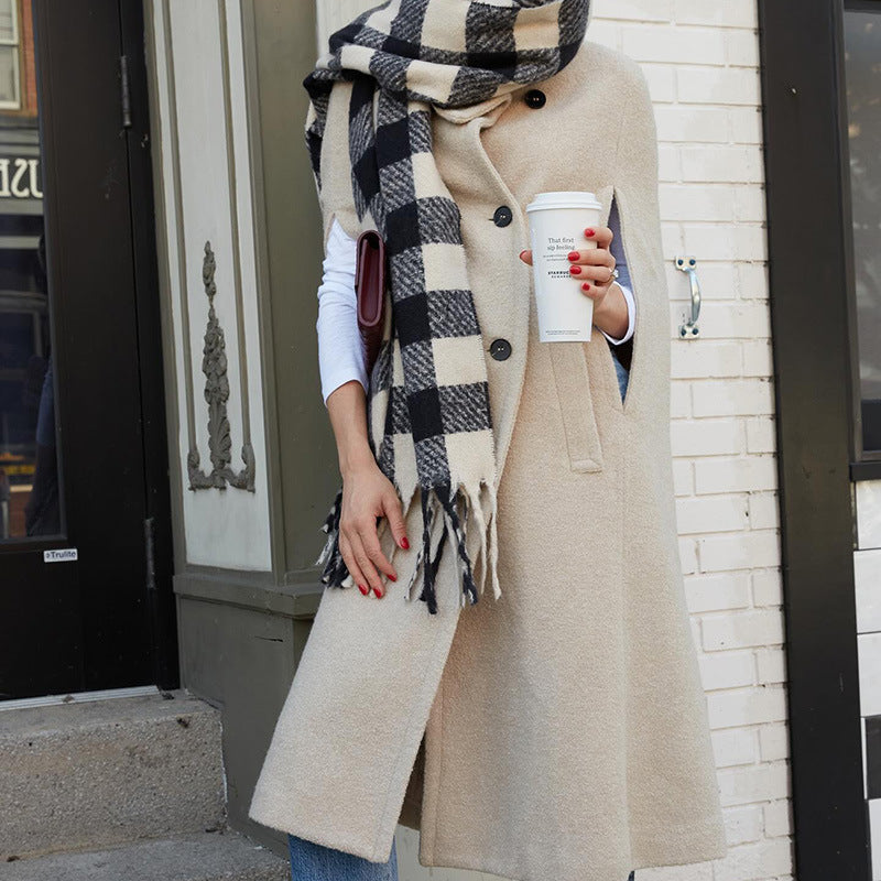 Women Fashion Overshirt with high-quality wool material and stylish cut Ivyshape