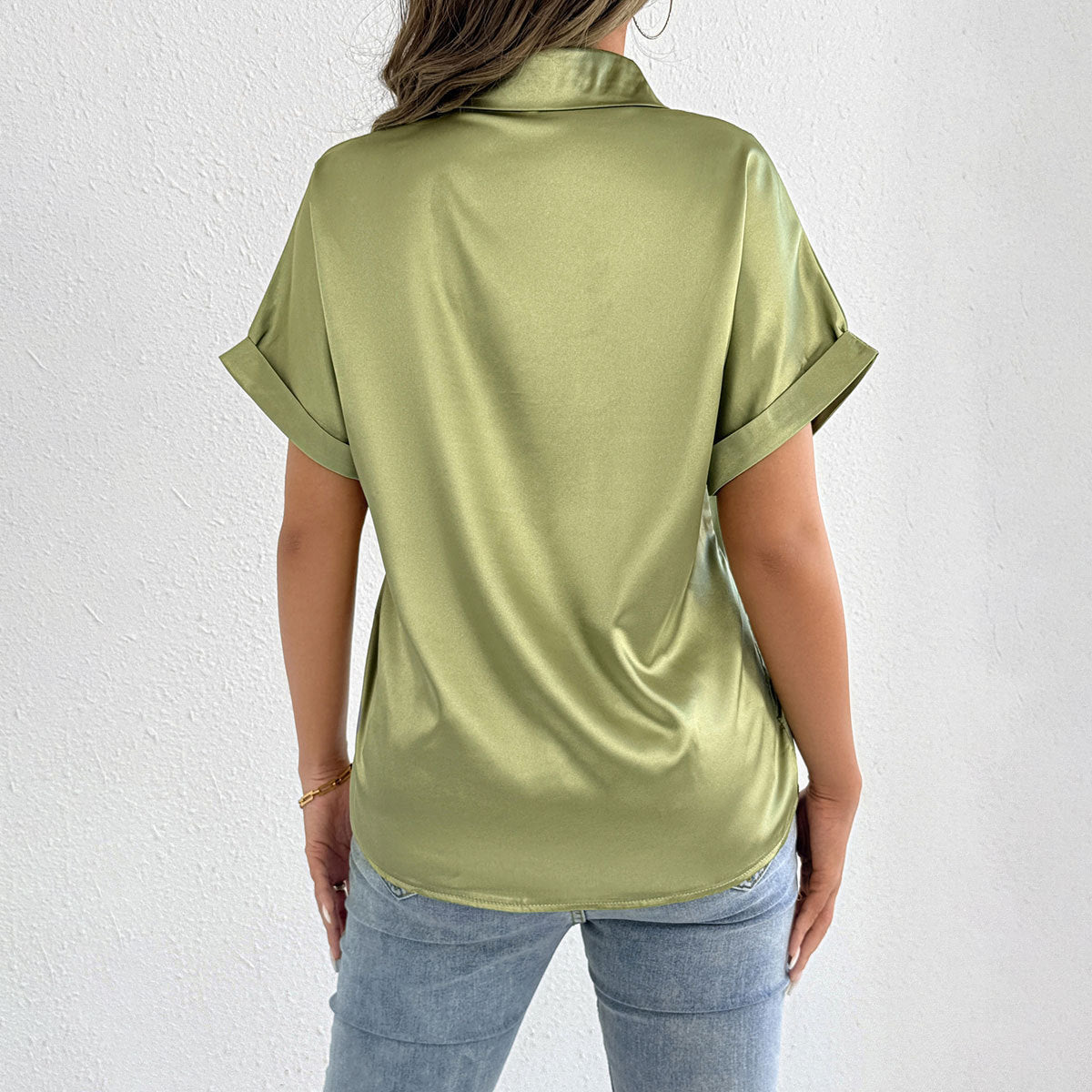 Women's short-sleeve blouse made of high-quality satin with folded collar and button placket Ivyshape