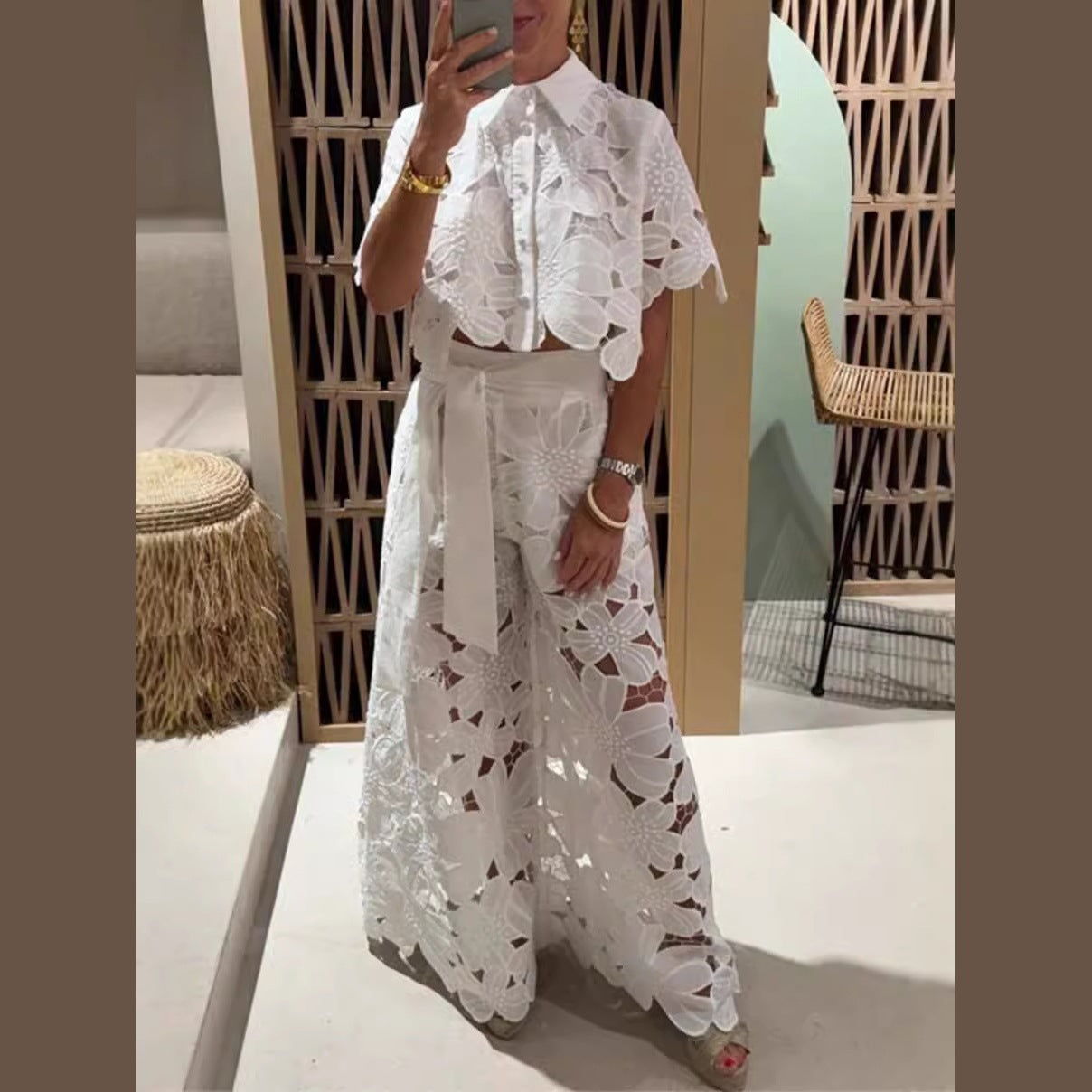 Women Elegant Summer Suit with Floral Lace Overlay Ivyshape