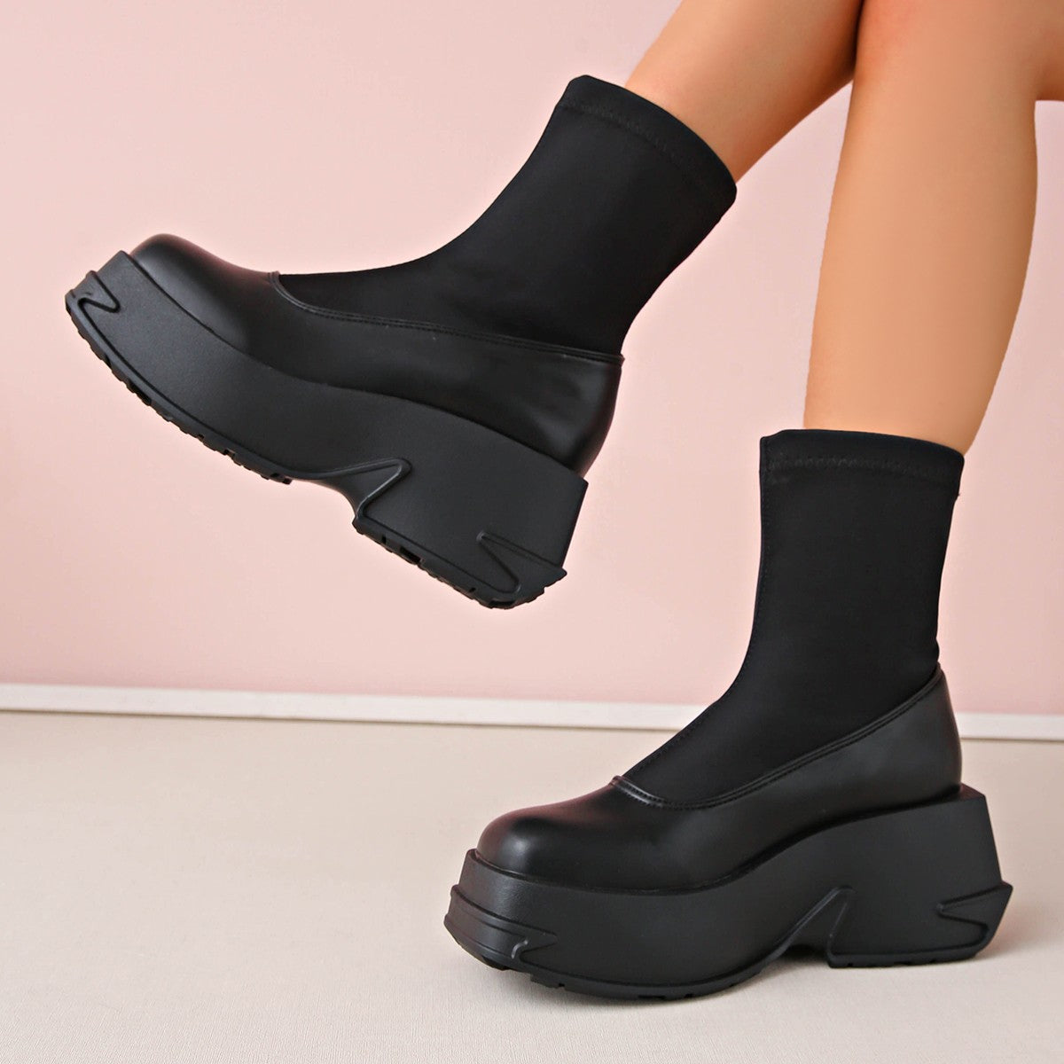 Ladies' platform sneakers with elegant sock design and non-slip sole Ivyshape