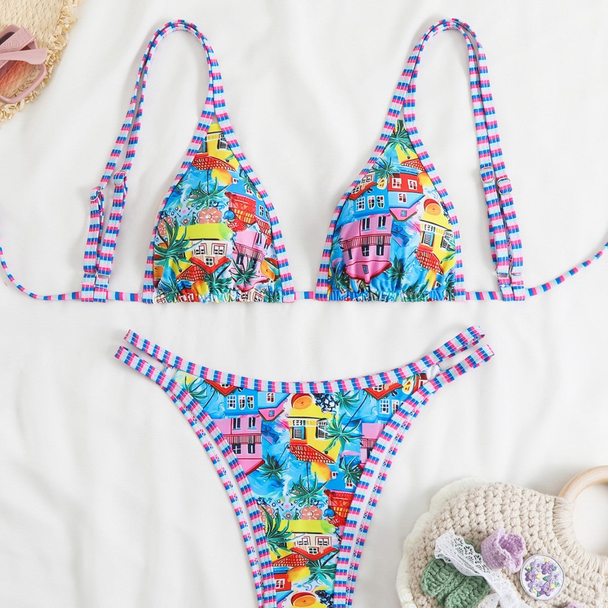 Women's triangle bikini set with floral pattern and adjustable straps Ivyshape