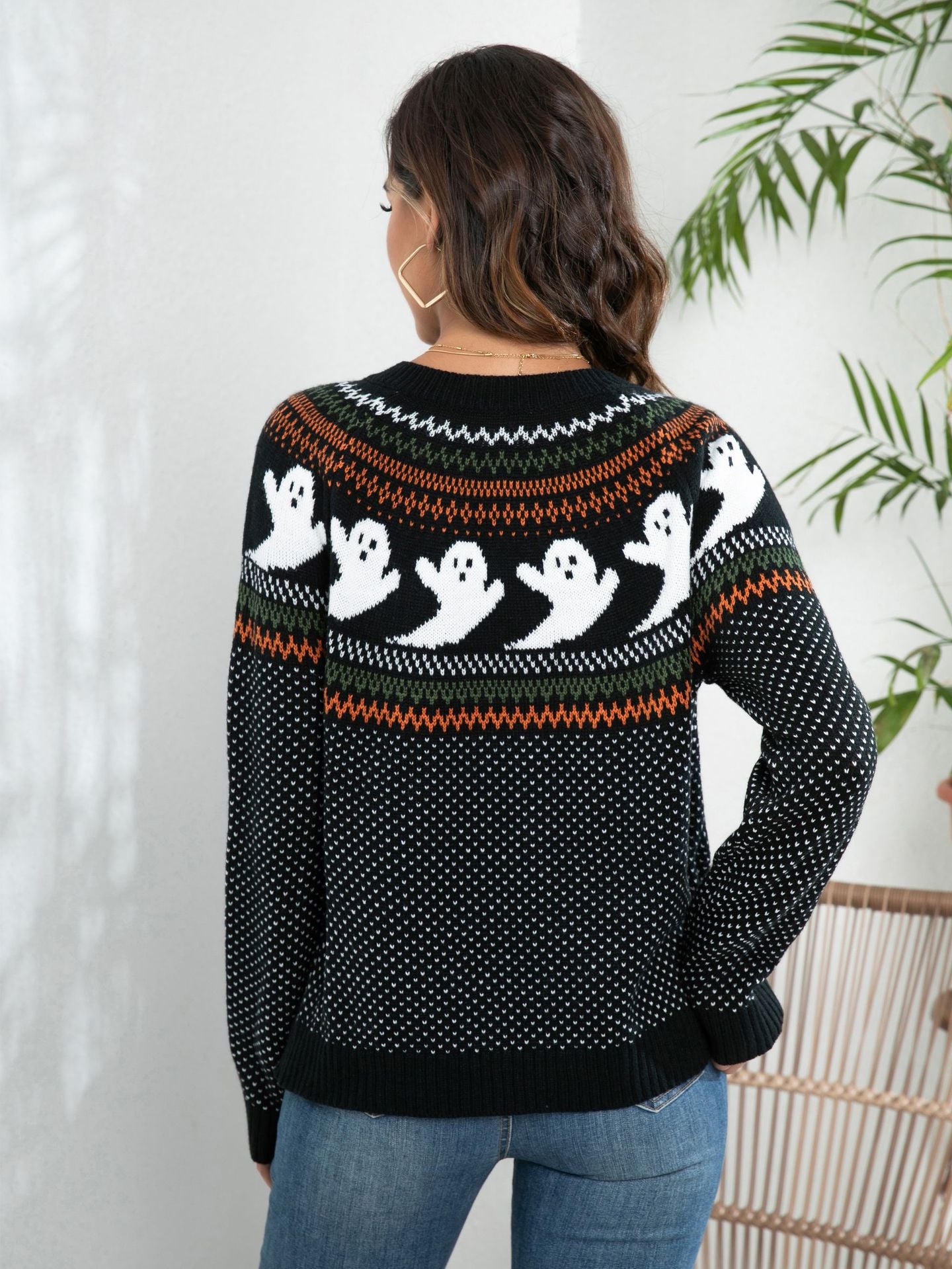Women's Scary Knitted Sweater with Skull Motif and Soft Material Ivyshape