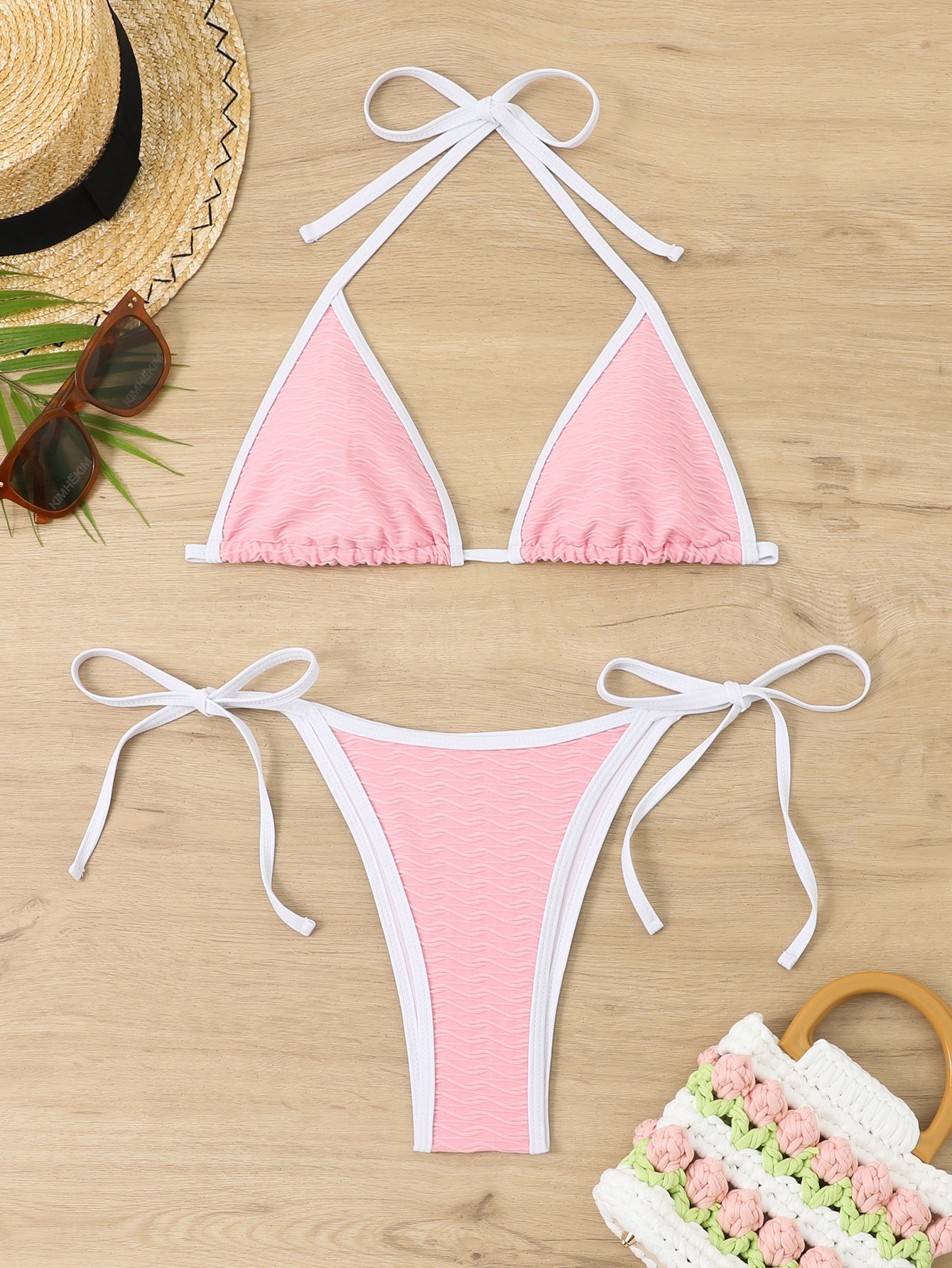 Ladies triangle bikini with playful knot and high leg cut Ivyshape