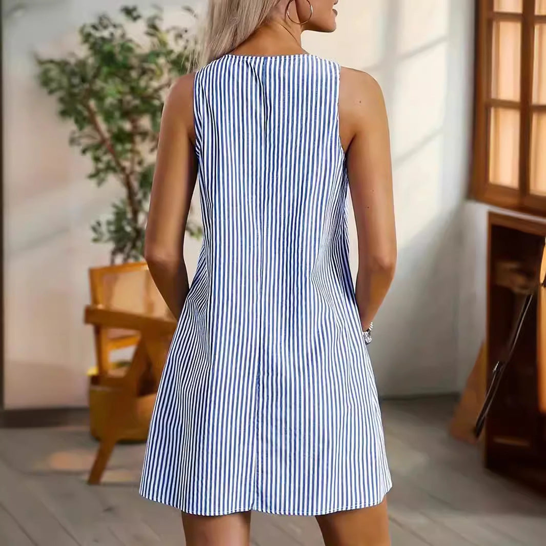 Ladies casual summer dress with practical side pockets Ivyshape