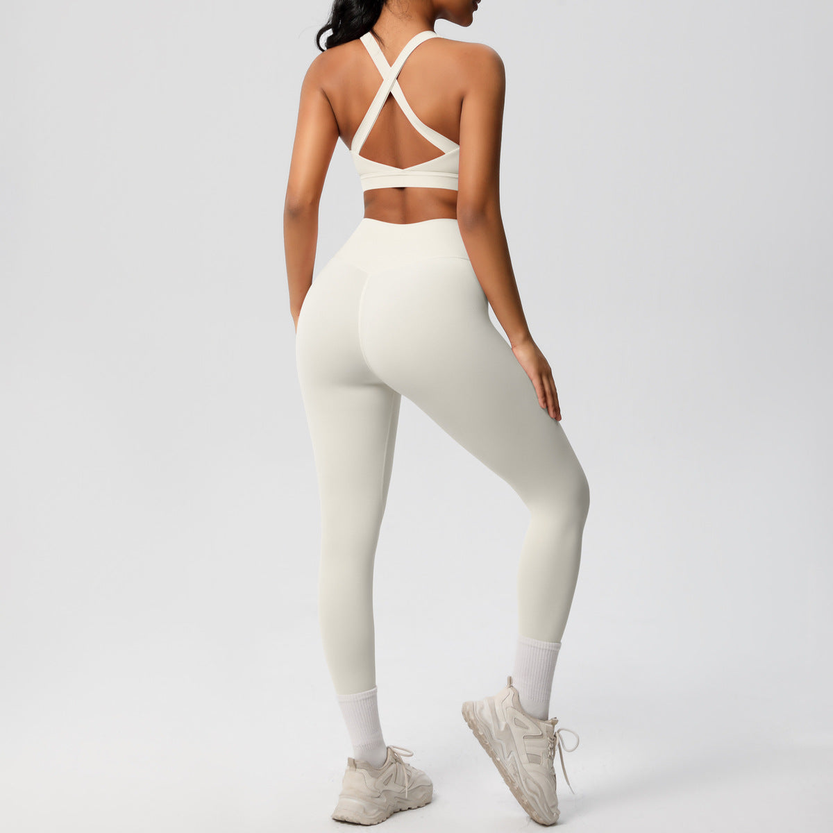 Ladies Sports Bra and High-Performance Leggings Set with Breathable Design Ivyshape