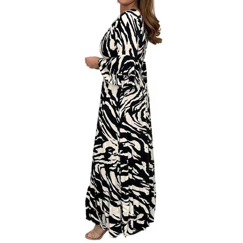 Maxi dress in bohemian style for women with flared sleeves Ivyshape
