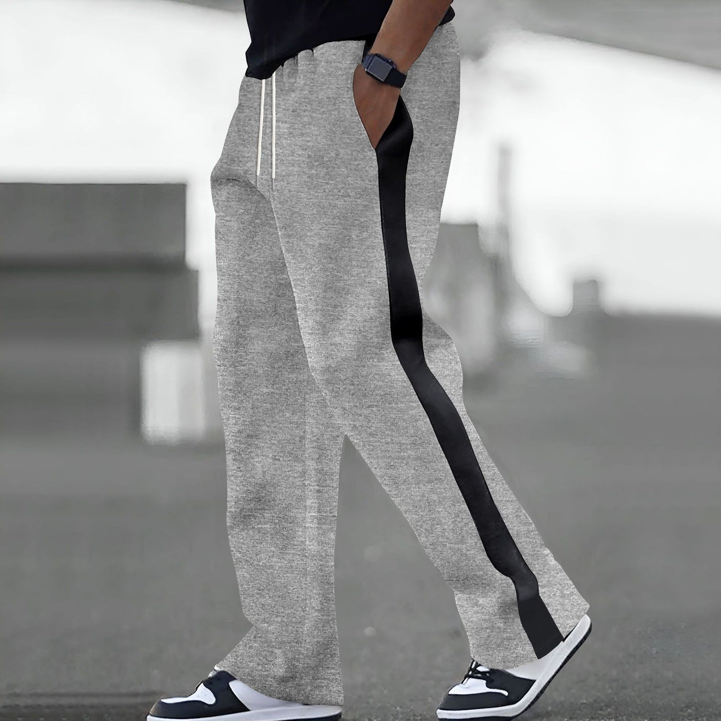 Men's trendy sports pants with elastic waistband and side contrast stripes Ivyshape