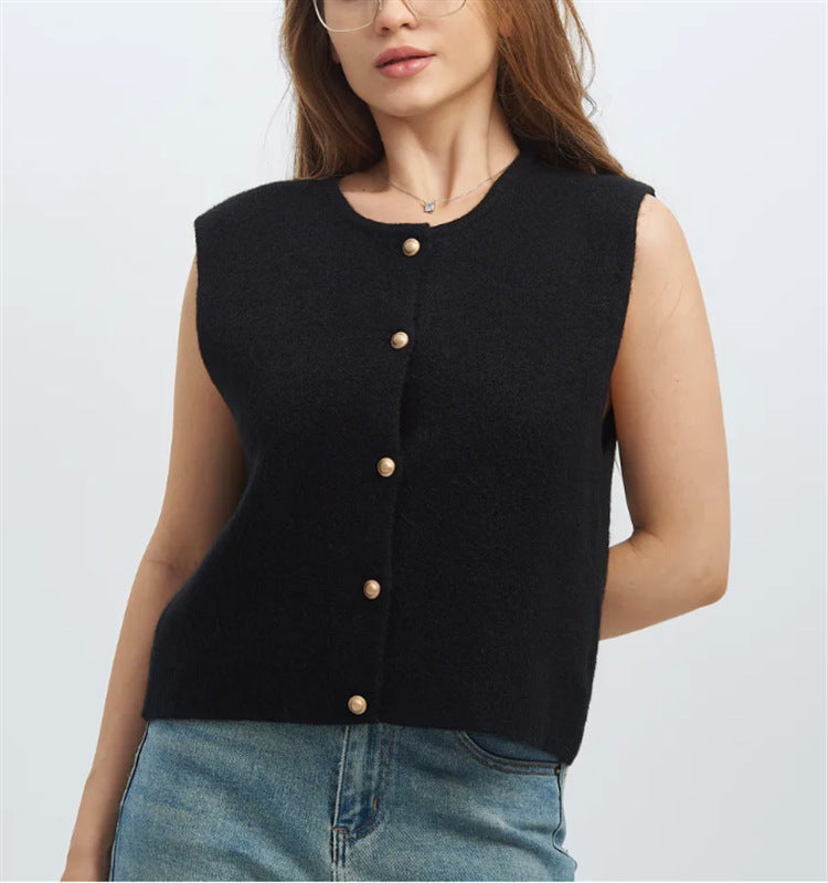 Ladies knit vest with elegant buttons Ivyshape