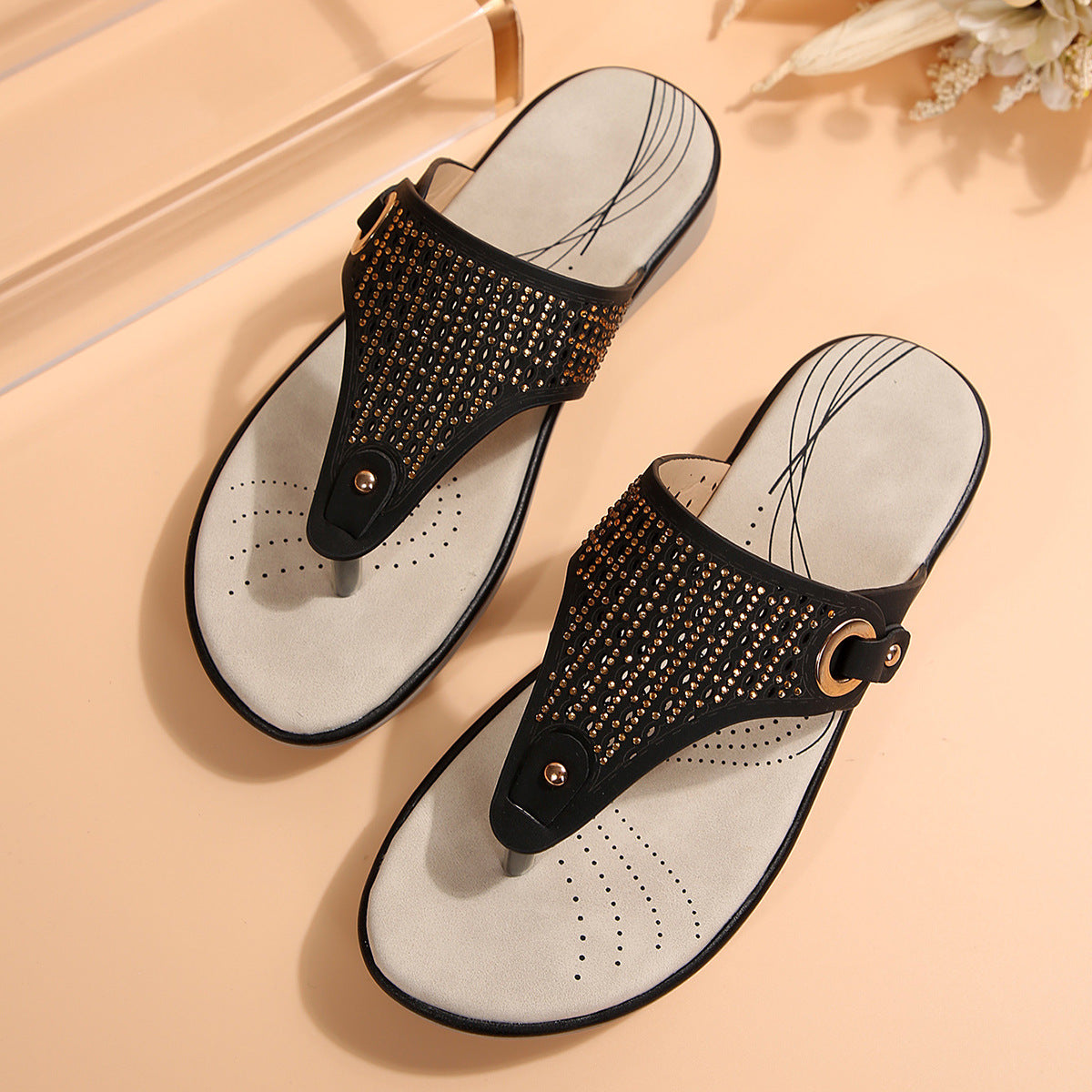 Women Elegant Thong Sandals with trendy glitter accents and ergonomic footbed Ivyshape