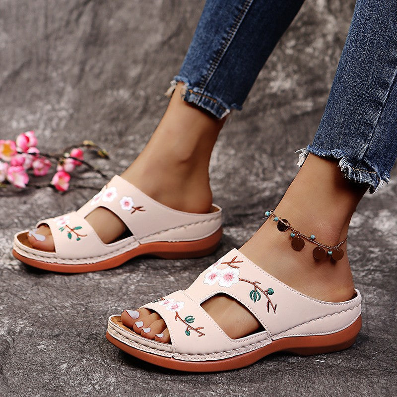 Ladies comfortable mules with floral embroidery design and anatomical footbed Ivyshape