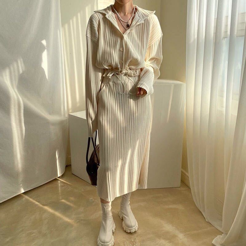 Ladies elegant and modern shirt dress Ivyshape