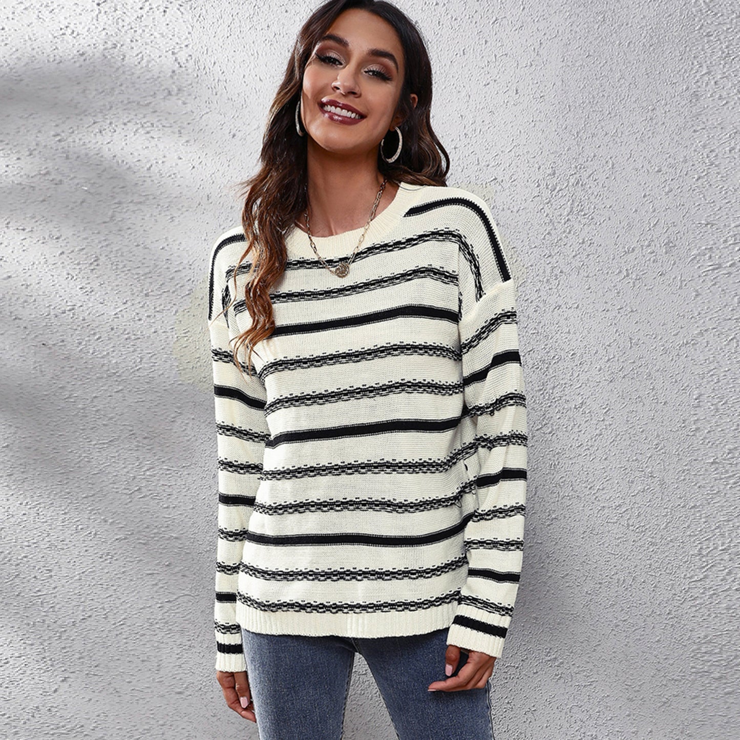 Ladies Casual Knit Sweater with Modern Stripe Pattern and Comfortable Fit Ivyshape