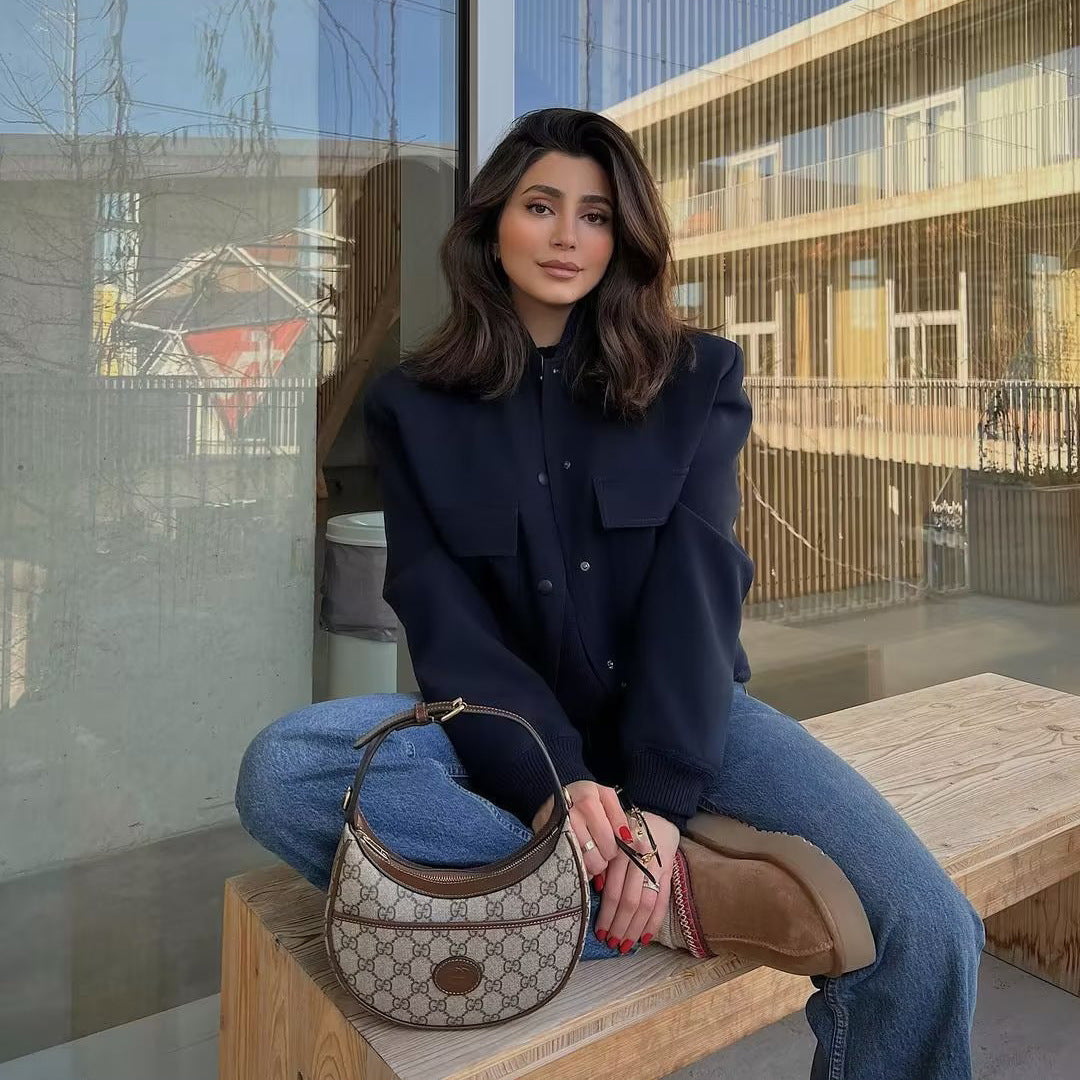 Women's sporty bomber jacket with padded lining and practical pockets Ivyshape