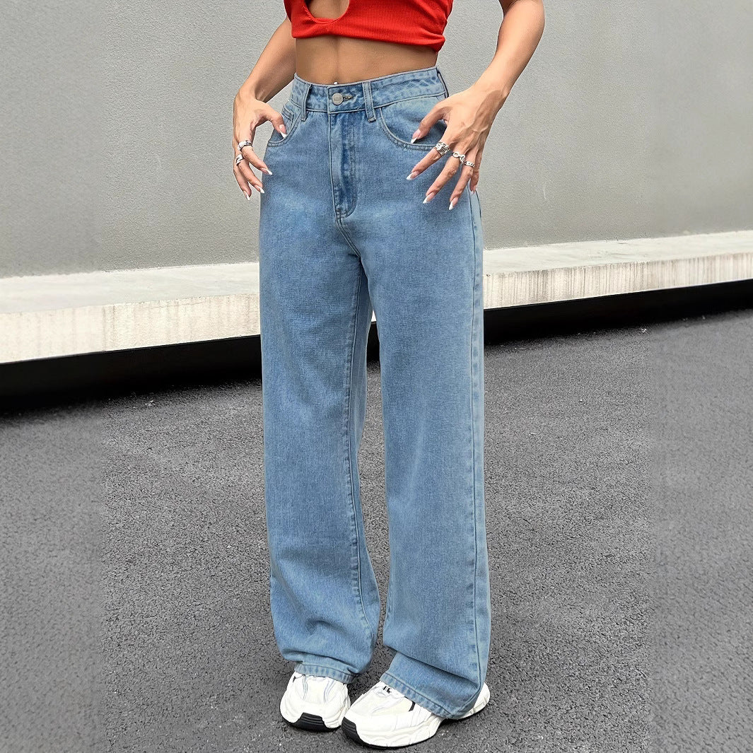 Women's wide jeans with embroidered strawberry motif and high waistband Ivyshape