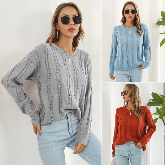 Women's bulky knit sweater with unique cable pattern and casual cut Ivyshape
