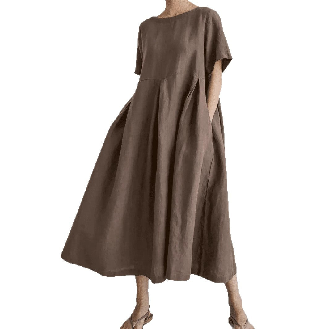 Women's maxi dress with a casual cut and practical pockets Ivyshape