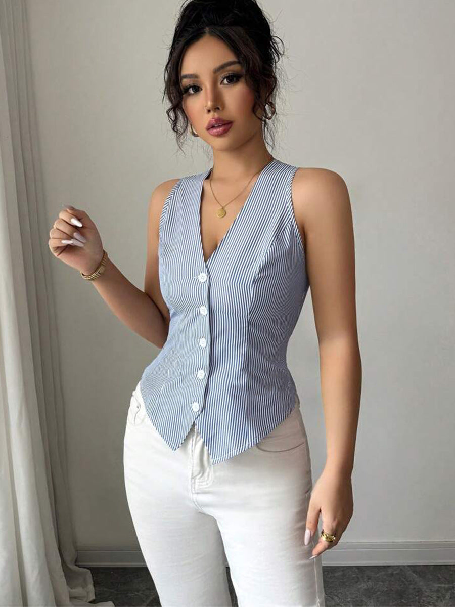 Women's dart blouse with tasteful V-neck and button details Ivyshape