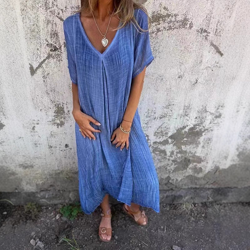 Ladies airy dress with V-neck and casual fit Ivyshape