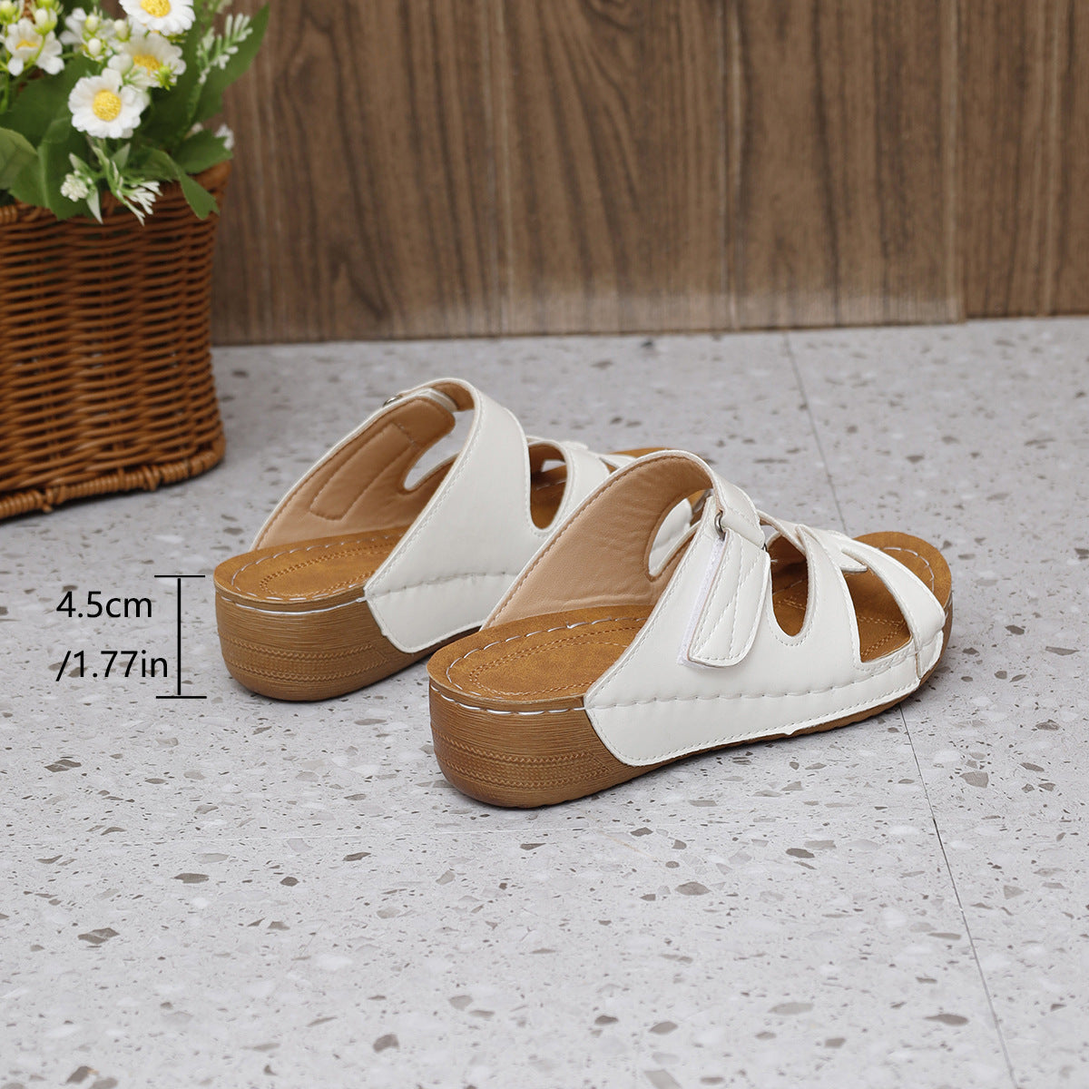 Ladies Comfortable Clogs with ergonomic footbed and fashionable straps Ivyshape