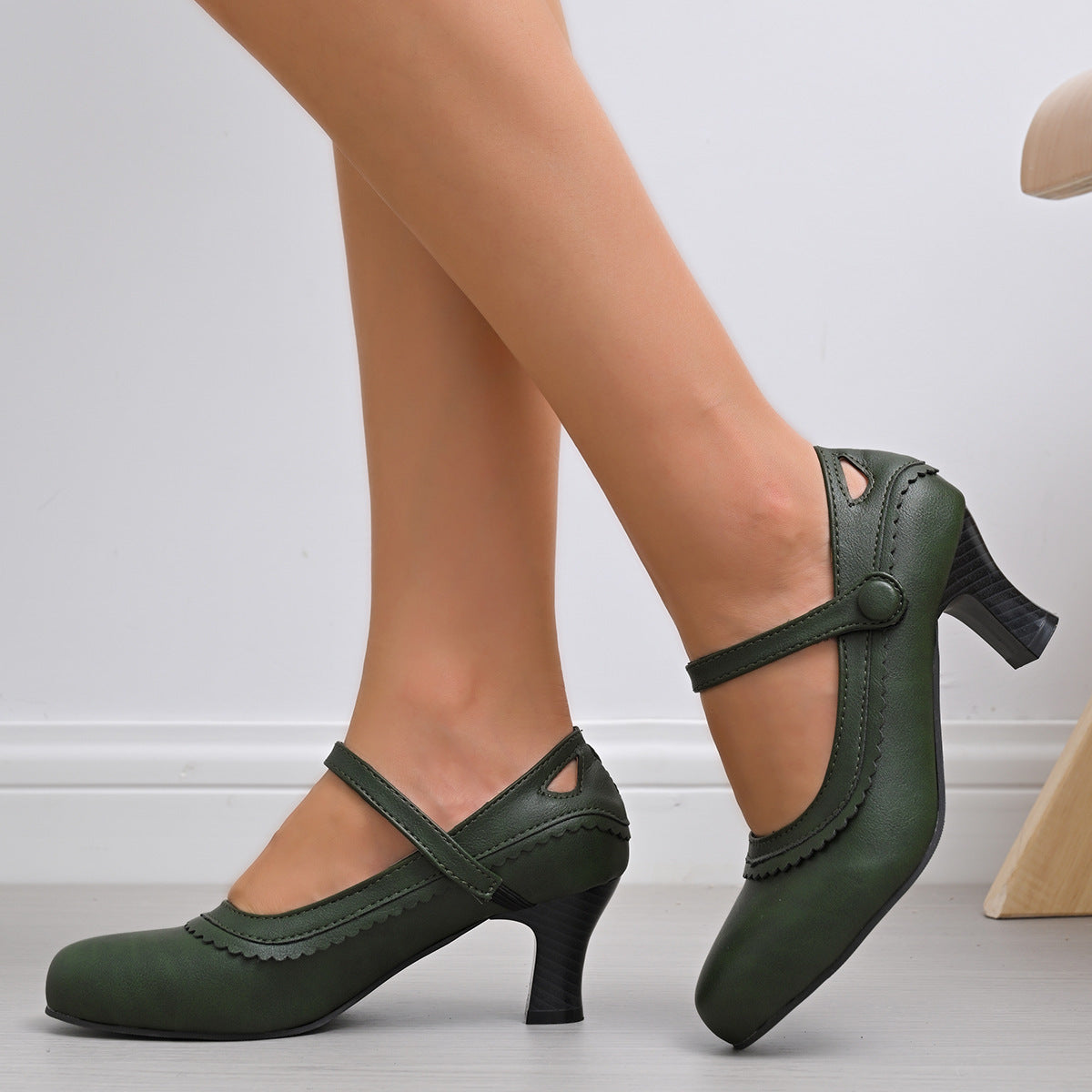 Ladies Elegant Mary Jane Heels with Decorative Straps and Anatomical Footbed Ivyshape