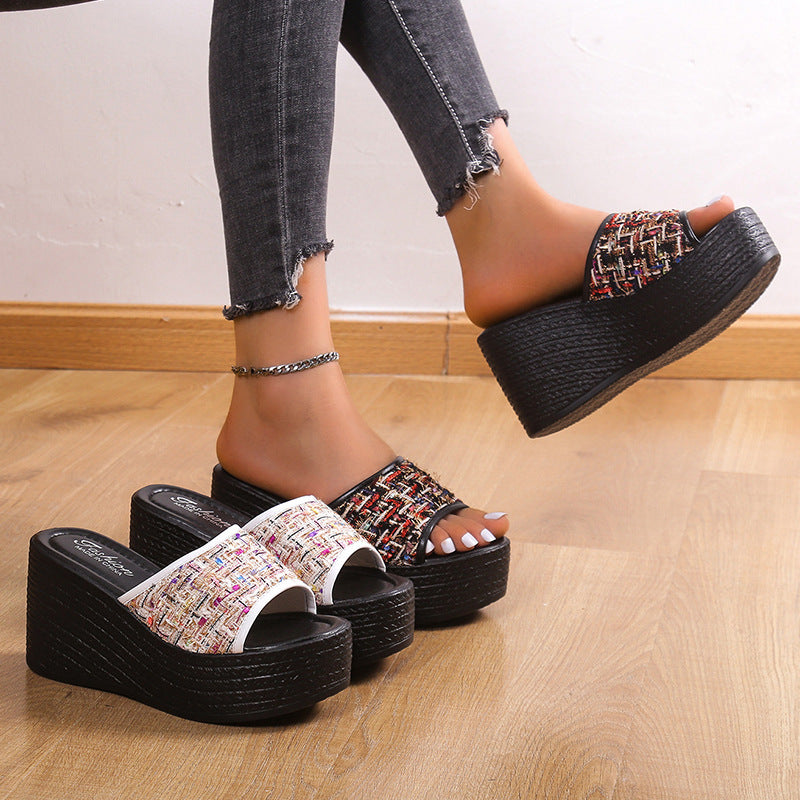 Ladies wedge mules with modern textile accents and non-slip platform sole Ivyshape