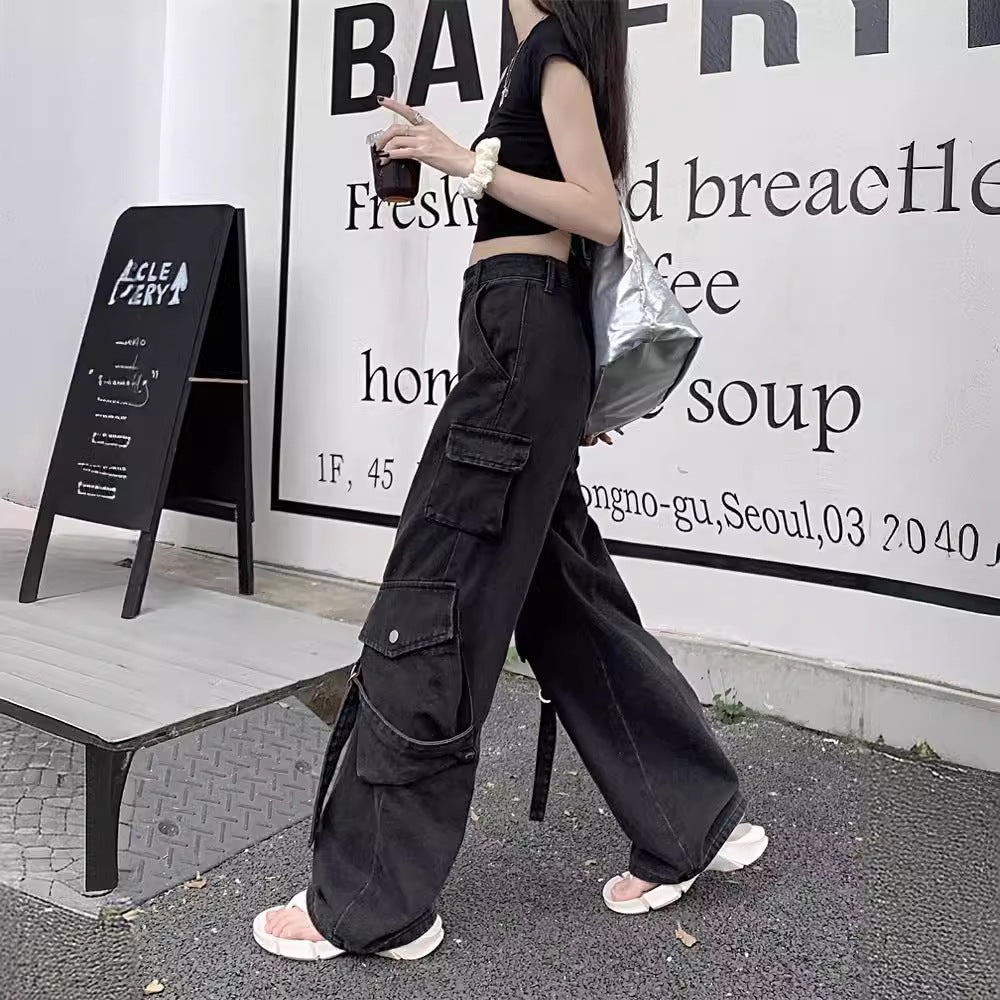 Women's loose cargo jeans with practical buckles and fashionable cut Ivyshape