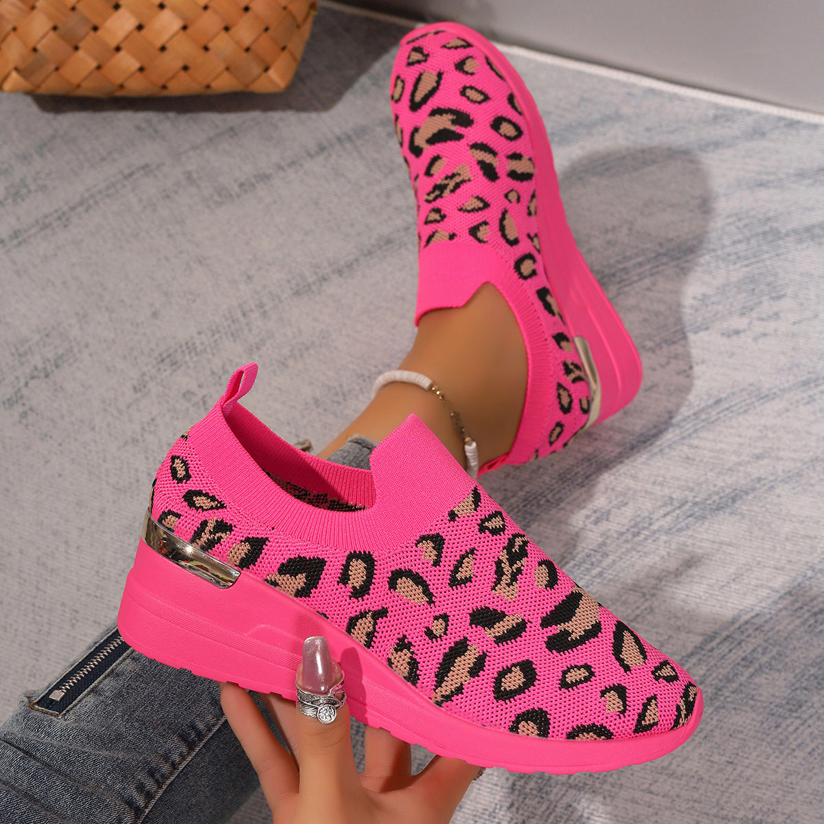 Women's Comfortable Slip-On Wedge Shoes with Elastic Upper Ivyshape