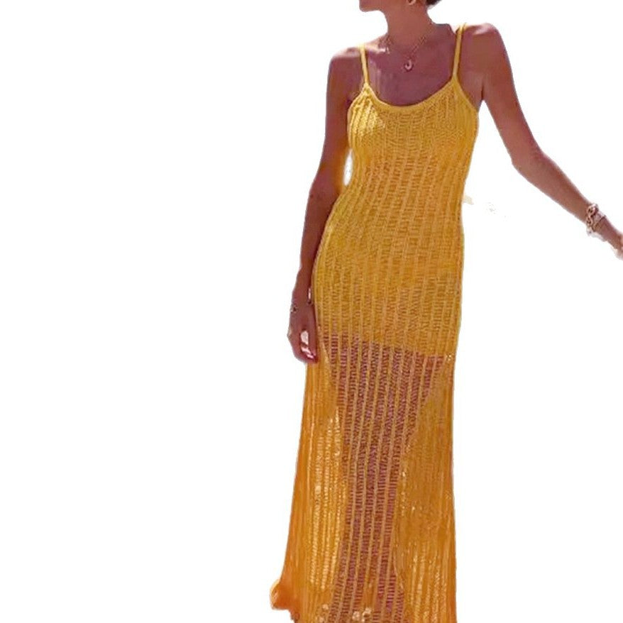 Ladies airy beach dress made of crocheted material Ivyshape