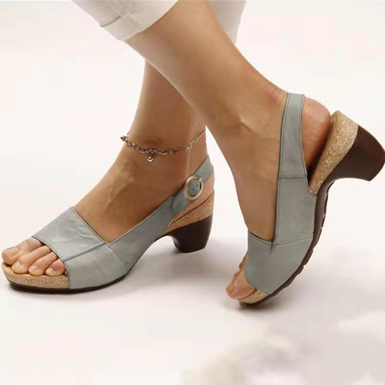 Women's Comfortable Heeled Sandals with Anatomical Footbed and Elegant Strap Ivyshape